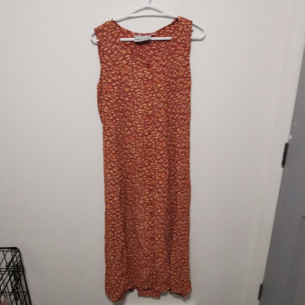 VINTAGE | ditsy floral max dress with bird detail. Size L